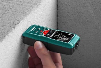 Лазерный дальномер Kraftool LD-100 2кл.лаз. 650нм цв.луч. красный в кейсе (34765) - фото 5