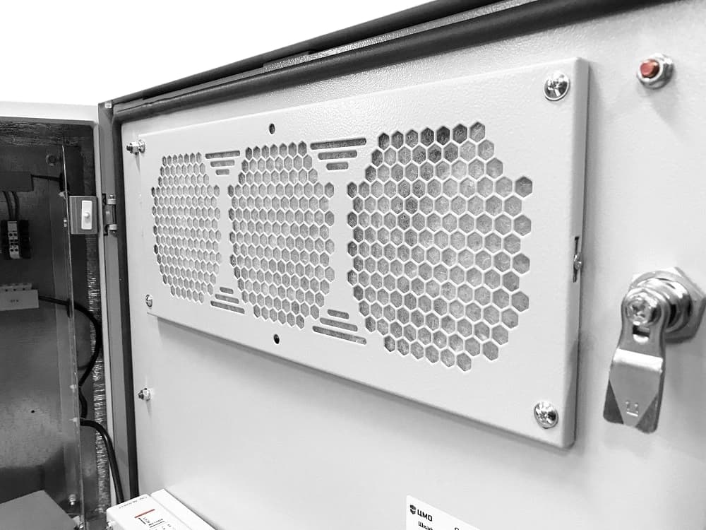 Шкаф коммутационный ЦМО (ШТВ-Н-9.6.3-4ААА-Т1) настенный 9U 620x330мм пер.дв.вентил. несъемн.бок.пан. задн.дв.стал.лист 150кг серый 220мм 45кг 120град. 500мм IP55 IK10 сталь уличный всепогодный антиванадальный с вентилятором с нагревателем укомплектованный - фото 4