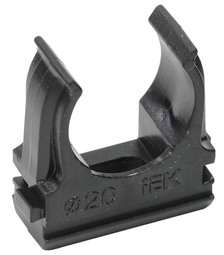 Держатель IEK CTA10D-CF20-K02-100 с защелкой 20мм полистирол черный