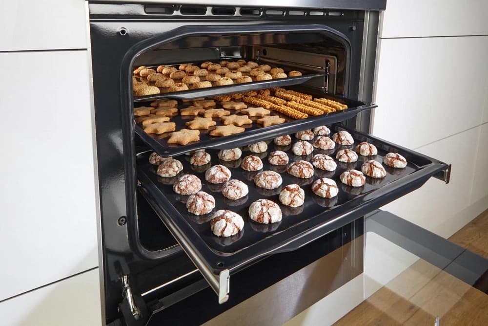 Плита Комбинированная Gorenje GK5C40WF белый (стеклянная крышка) реш.чугун - фото 3